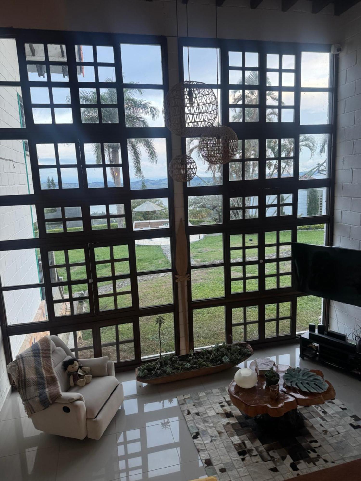 Hotel Maca Lago Calima Ngoại thất bức ảnh